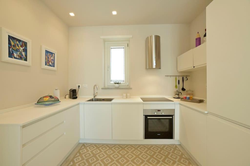 Luxury Apartament Con Garage Vista Mare Alassio Per 6 Persone エクステリア 写真