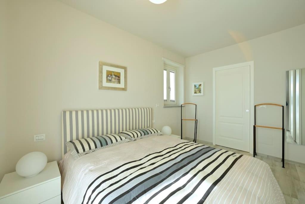 Luxury Apartament Con Garage Vista Mare Alassio Per 6 Persone エクステリア 写真