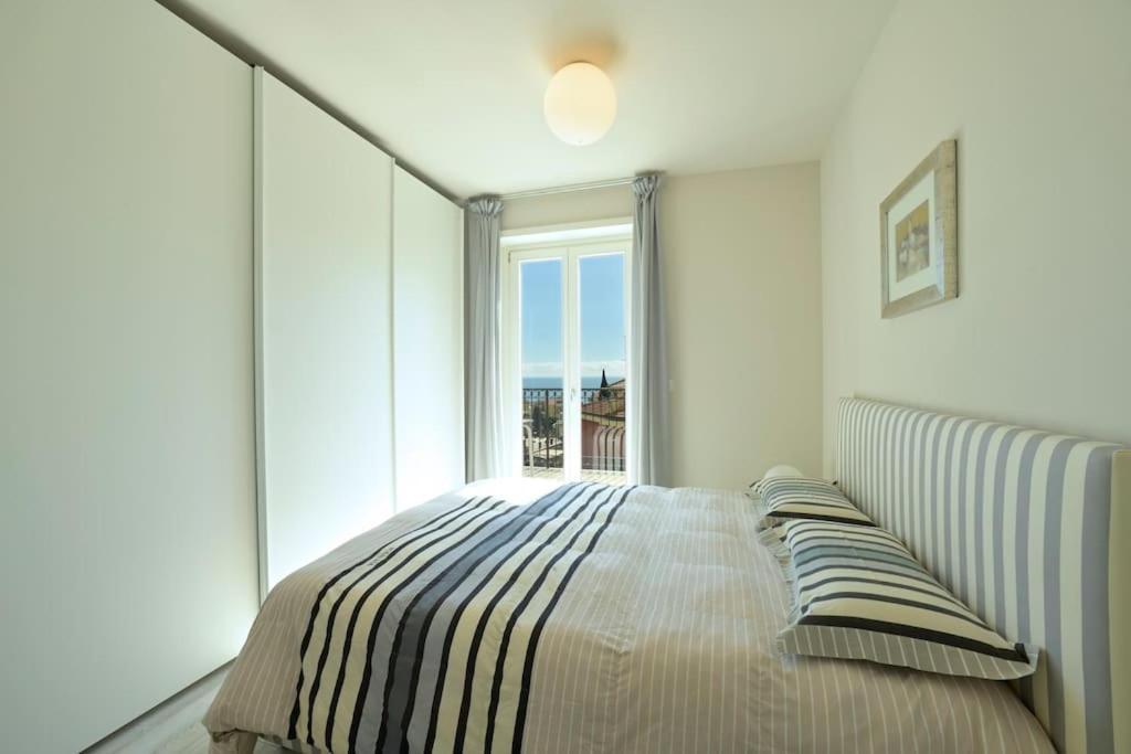 Luxury Apartament Con Garage Vista Mare Alassio Per 6 Persone エクステリア 写真